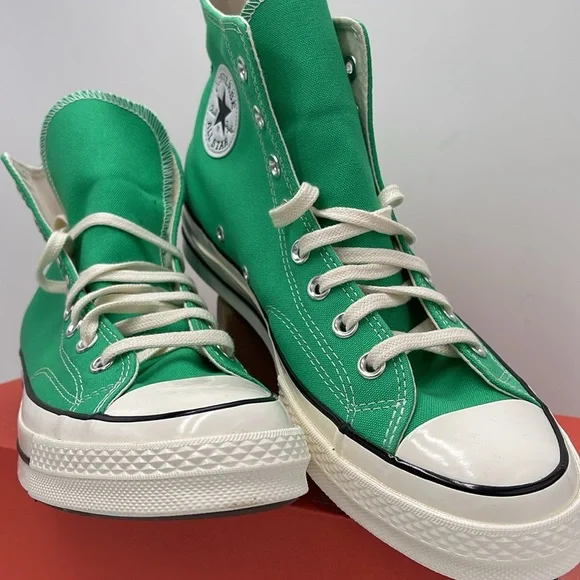 Converse Men’s Emerald High-Top Sneakers A08613F
CHUCK 70 HI
APEX GREEN/EGRET/BL - Picture 5 of 16